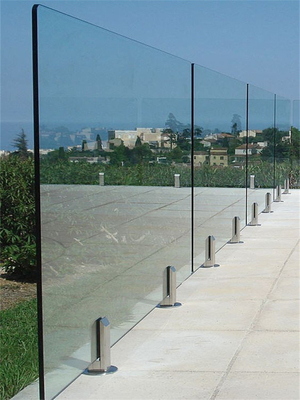 Εξατομικεύσιμα κιγκλιδώματα γυαλιού Frameless που δαπεδώνουν την τοποθετημένη εύκολη εγκατάσταση